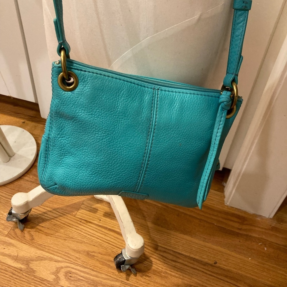Fossil Leather Crossbody Teal Blue Like New